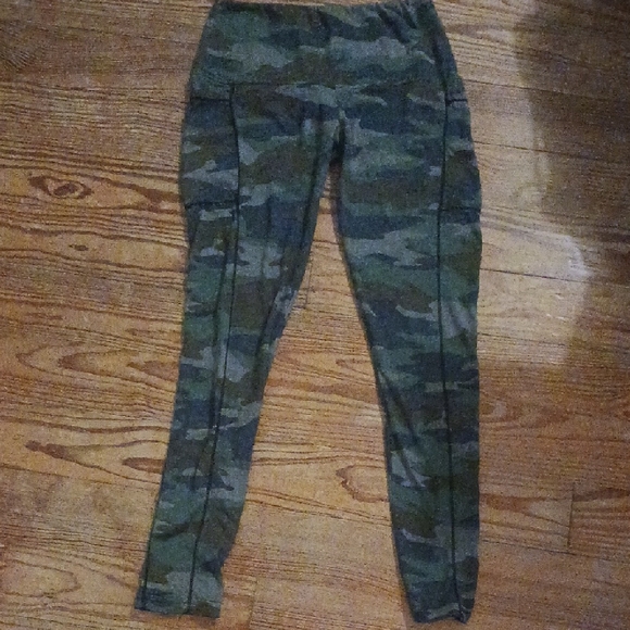 Camo Women's Leggings - Picture 1 of 4
